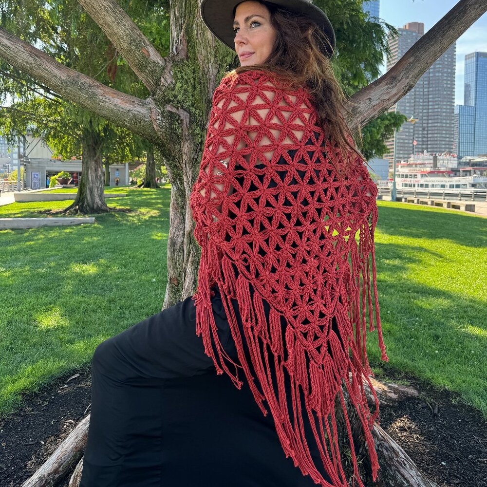 JESSICA SIMPSON SHAWL